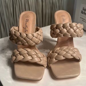 Stunning slip on heels